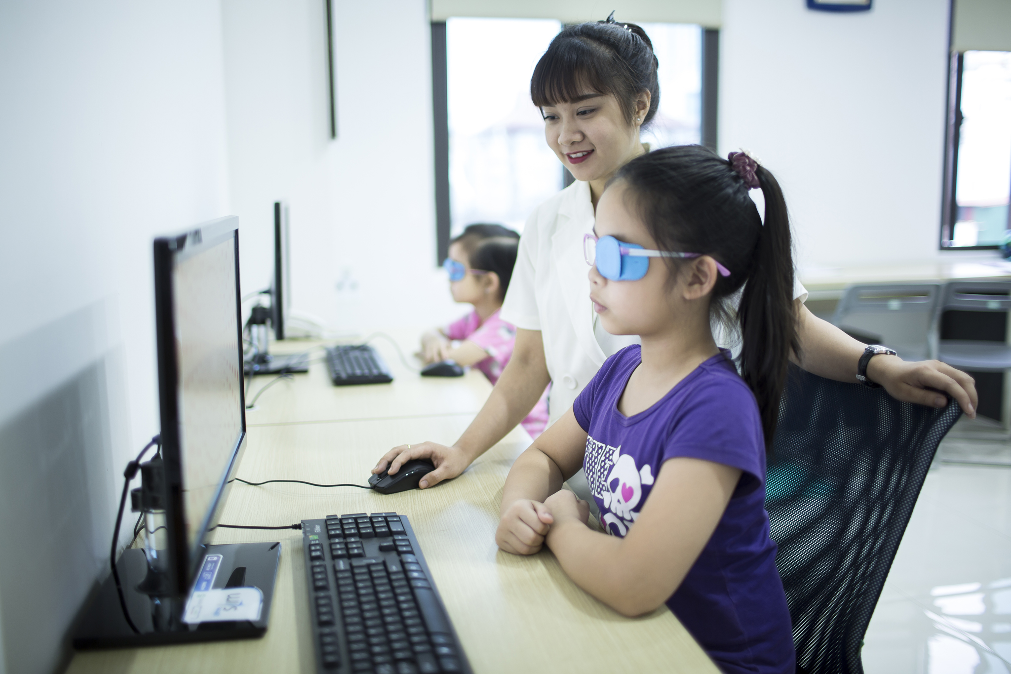 Hãy chú ý đến đôi mắt con trẻ để phát hiện và phòng ngừa các bệnh về mắt sớm nhất