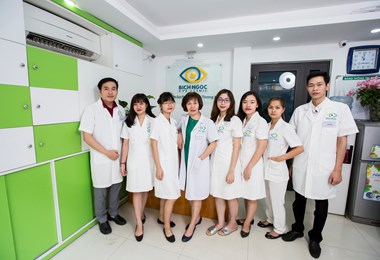 phong kham mat bac si ngoc pho hue